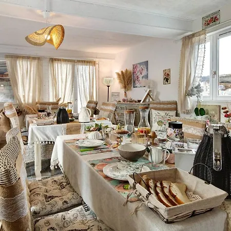 Roulotte De La Charreterie - Bleue 3* Heurteauville